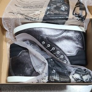 New in Box Timberland Dausette Sneaker Boot Size 11 Black Metalic